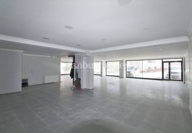 مغازه با پتانسیل درآمد بالا از اجاره در کوچوک چکمجه استانبول 9