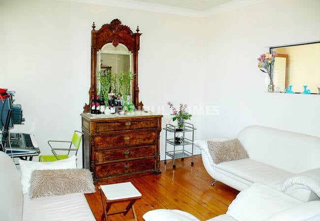 قصر تاريخي مطل على خاليج وحديقة في الفاتح 17