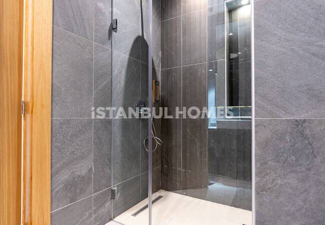 İstanbul Çekmeköy'de Müstakil Bahçeli ve Özel Havuzlu Villalar 33