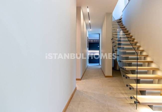 İstanbul Çekmeköy'de Müstakil Bahçeli ve Özel Havuzlu Villalar 34