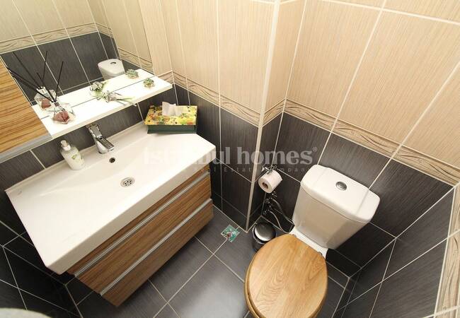 Spacious Duplex Property Close to Lake in Istanbul Kucukcekmece 22