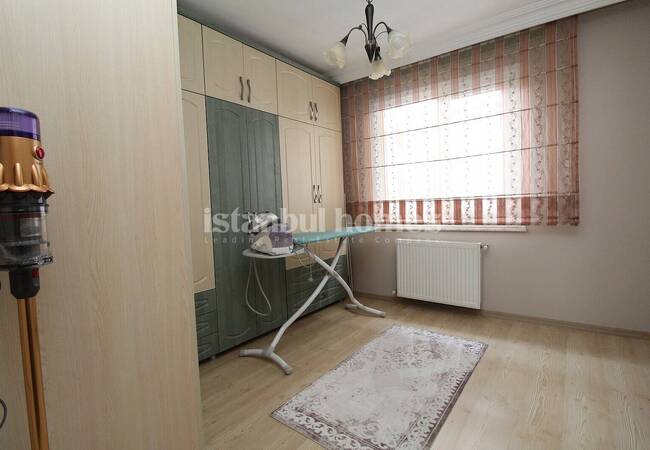Spacious Duplex Property Close to Lake in Istanbul Kucukcekmece 14