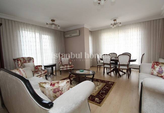 Spacious Duplex Property Close to Lake in Istanbul Kucukcekmece 5