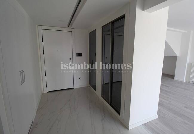 Luxe Villa with Garden in Marina 24 Complex in Buyukcekmece 25