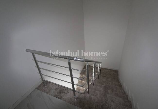 Luxe Villa with Garden in Marina 24 Complex in Buyukcekmece 31