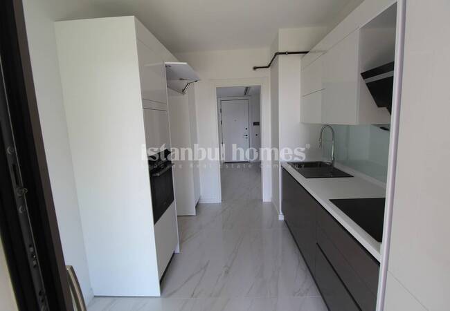 Luxe Villa with Garden in Marina 24 Complex in Buyukcekmece 18