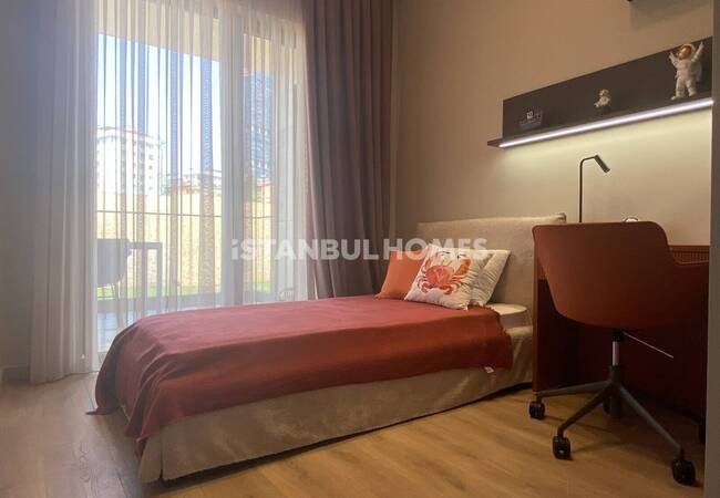 Sea View Real Estate Close to Metro and Marmaray in Maltepe 13