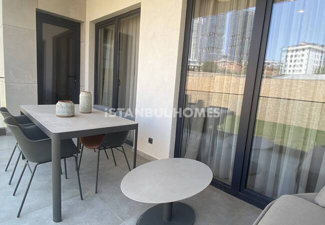 Sea View Real Estate Close to Metro and Marmaray in Maltepe 16