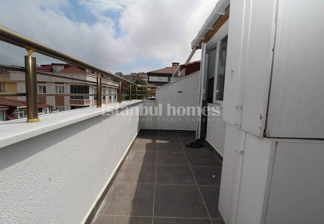 4-bedroom Duplex Apartment Close to Bus Stop in Istanbul 21