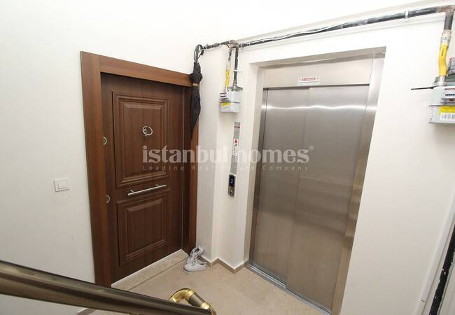 4-bedroom Duplex Apartment Close to Bus Stop in Istanbul 23