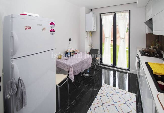 İstanbul Beylikdüzü'nde Havuz Kenarında Eşyalı 2+1 Daire 22