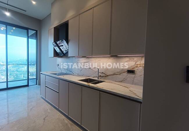 Beşiktaş Barbaros Bulvarı Üzerinde Boğaz Manzaralı Daireler 13