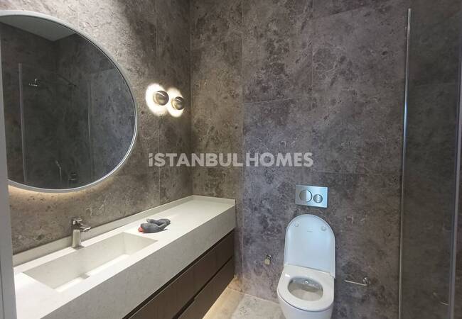 Beşiktaş Barbaros Bulvarı Üzerinde Boğaz Manzaralı Daireler 16