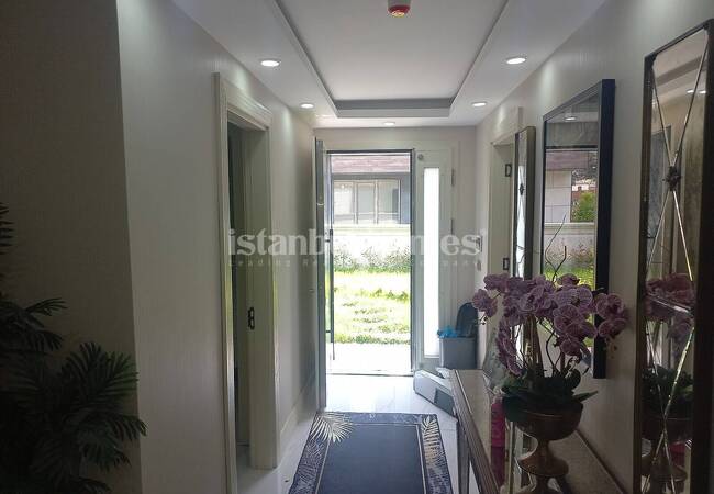 Villas with Private Pool in a Project in Istanbul Silivri 29