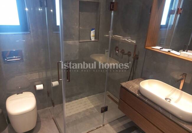 Büyükçekmece'de Havuzlu ve Asansörlü Tripleks Villalar 14