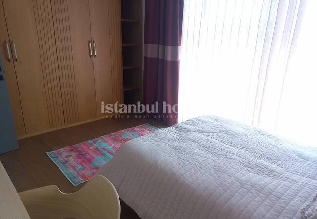 Büyükçekmece'de Havuzlu ve Asansörlü Tripleks Villalar 40