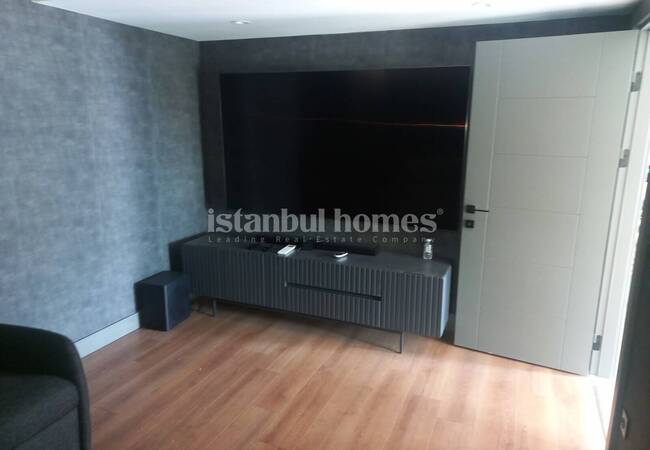 Büyükçekmece'de Havuzlu ve Asansörlü Tripleks Villalar 46