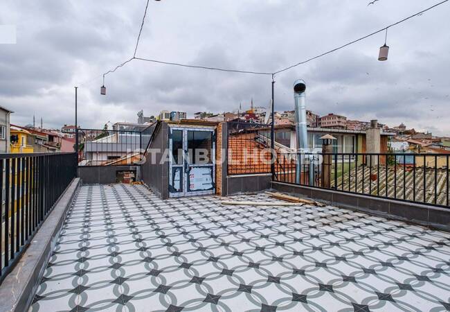 Bezugsfertiges Cafe In Der Nähe Des Meeres In Fatih Balat 10