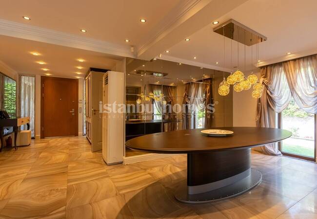 فيلا في مجمع مع وصول مباشر إلى البحر في كيليوس 10