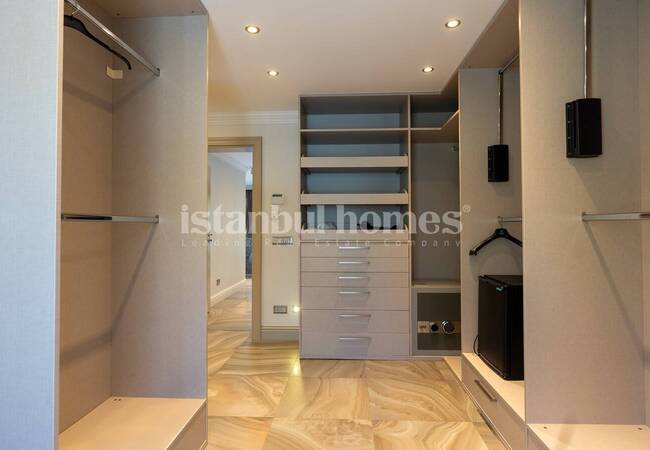 فيلا في مجمع مع وصول مباشر إلى البحر في كيليوس 24