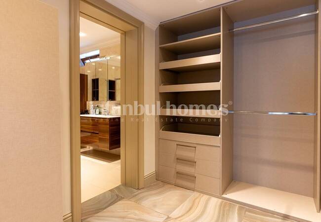 فيلا في مجمع مع وصول مباشر إلى البحر في كيليوس 25