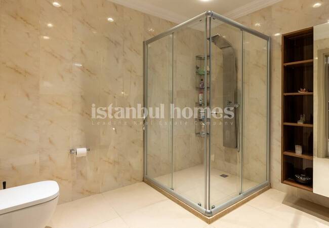 فيلا في مجمع مع وصول مباشر إلى البحر في كيليوس 27