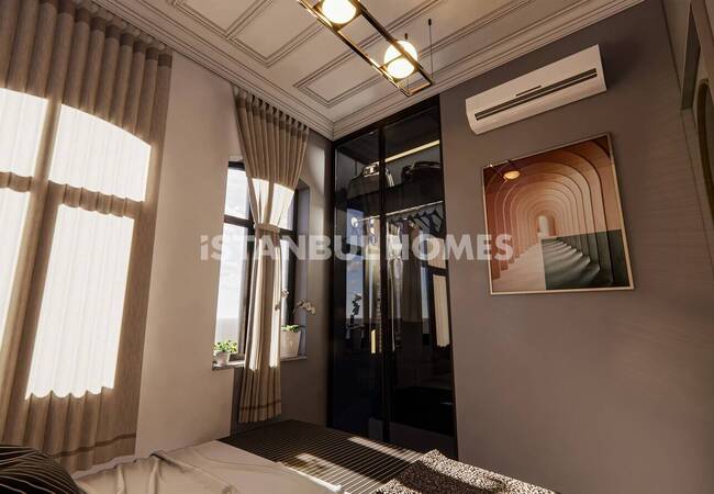ساختمان 3 طبقه نبش در فاتح استانبول با فروشگاه 17