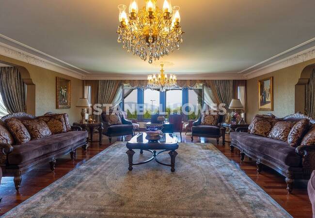 Duplex Apartment in a Seaside Complex in Maltepe with Pool 11