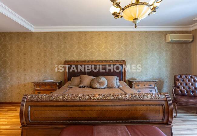 Duplex Apartment in a Seaside Complex in Maltepe with Pool 20