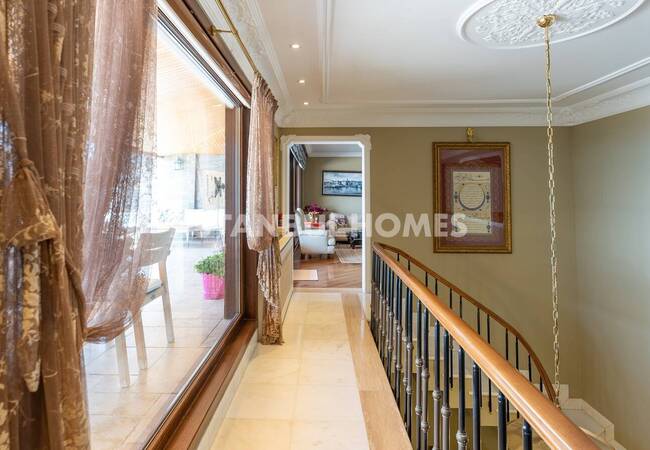 Duplex Apartment in a Seaside Complex in Maltepe with Pool 41