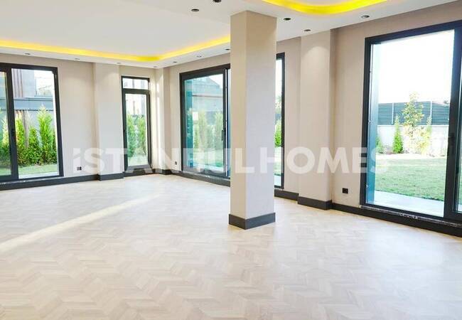 Freistehende Villa Mit Privatparkplatz In Arnavutköy 6