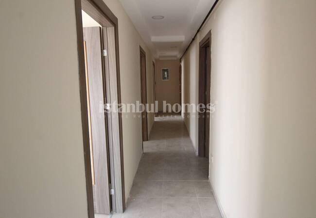 Apartment in a Complex Near the Marmaray in Istanbul Tuzla 21