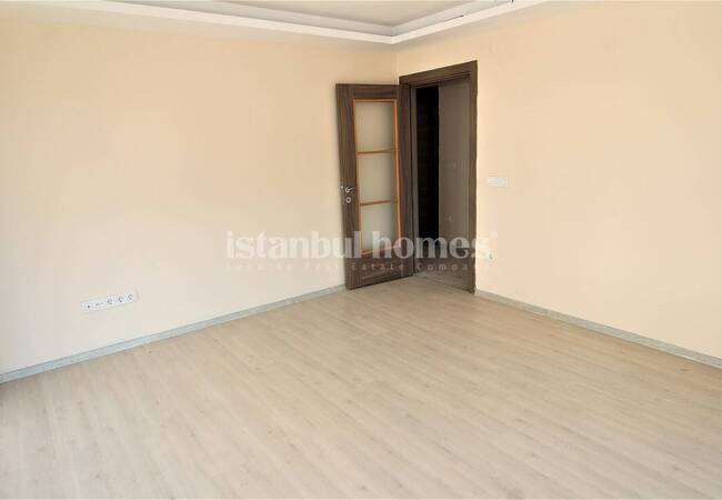 Apartment in a Complex Near the Marmaray in Istanbul Tuzla 11