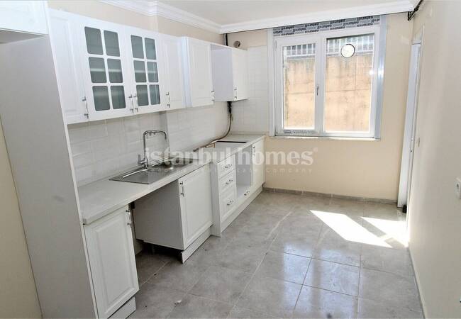 Apartment in a Complex Near the Marmaray in Istanbul Tuzla 13