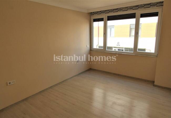 Apartment in a Complex Near the Marmaray in Istanbul Tuzla 16