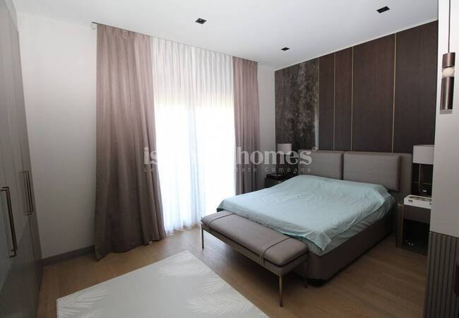 Büyükçekmece'de Göle Yakın Geniş Bahçeli 4+1 Müstakil Villa 15