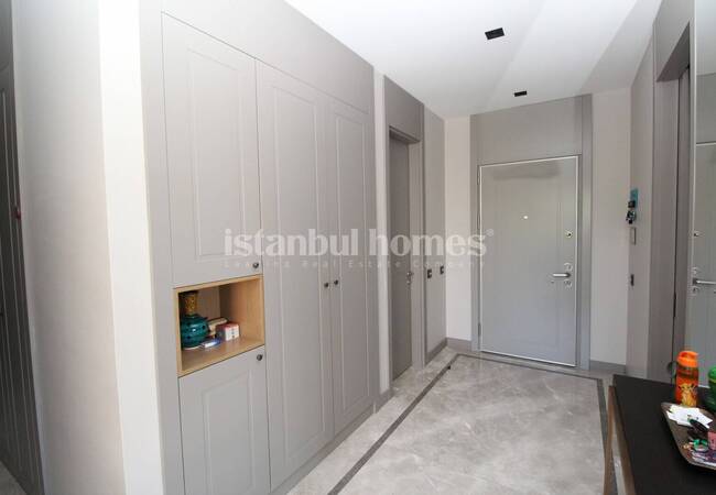 Büyükçekmece'de Göle Yakın Geniş Bahçeli 4+1 Müstakil Villa 23