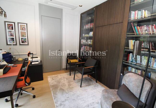 Büyükçekmece'de Göle Yakın Geniş Bahçeli 4+1 Müstakil Villa 31