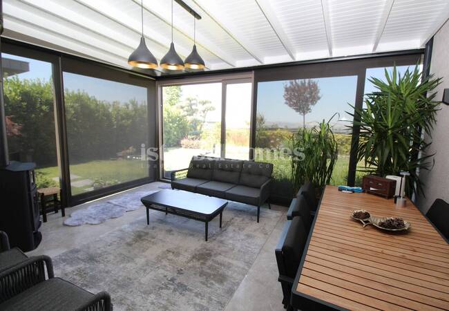 Büyükçekmece'de Göle Yakın Geniş Bahçeli 4+1 Müstakil Villa 35