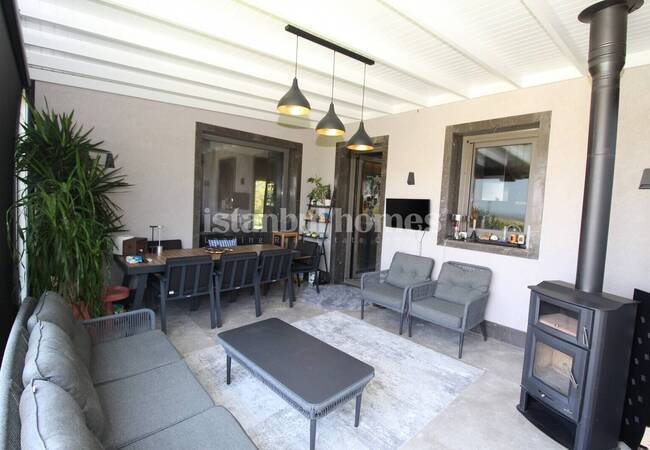 Büyükçekmece'de Göle Yakın Geniş Bahçeli 4+1 Müstakil Villa 36