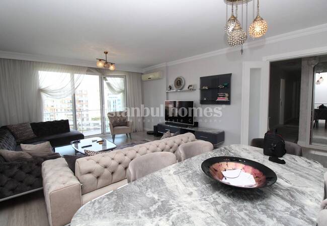 Apartment in a Complex with Swimming Pools in Kucukcekmece 11