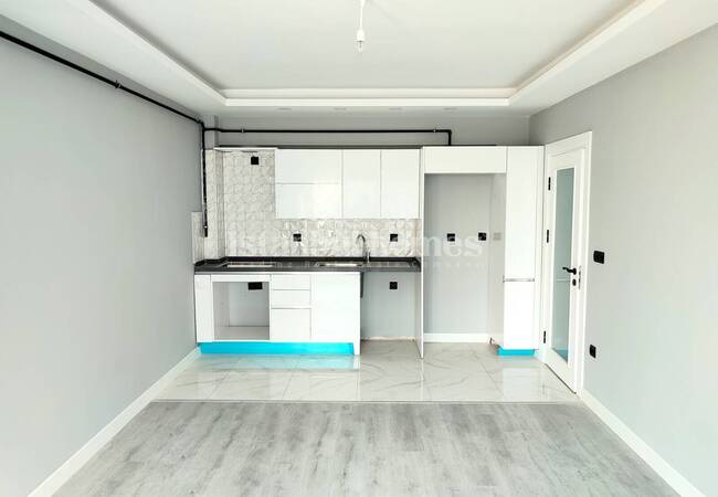 Элитные квартиры в комплексе в Стамбуле Пендик 13