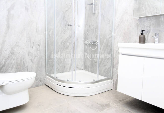 伊斯坦布尔桑贾克特佩带公共游泳池的房地产 23