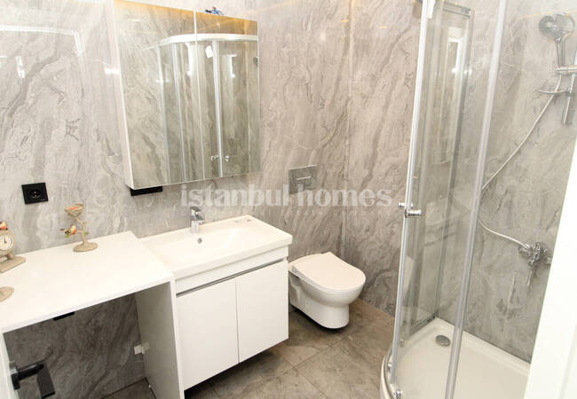 伊斯坦布尔桑贾克特佩带公共游泳池的房地产 22