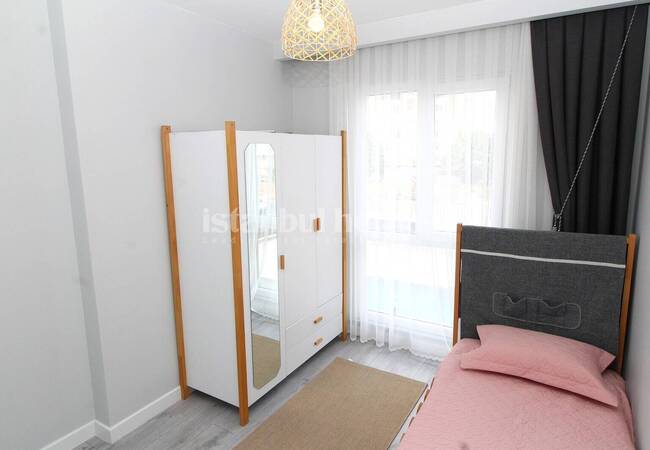 伊斯坦布尔桑贾克特佩带公共游泳池的房地产 19