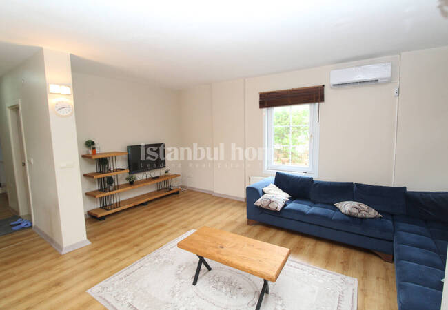 İstanbul Büyükçekmece'de Bahçeli ve 4 Yatak Odalı Tripleks Villa 17