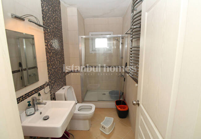 İstanbul Büyükçekmece'de Bahçeli ve 4 Yatak Odalı Tripleks Villa 43