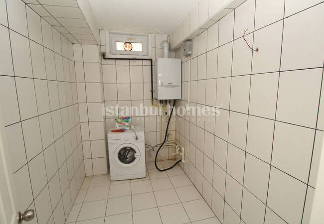 İstanbul Büyükçekmece'de Bahçeli ve 4 Yatak Odalı Tripleks Villa 37