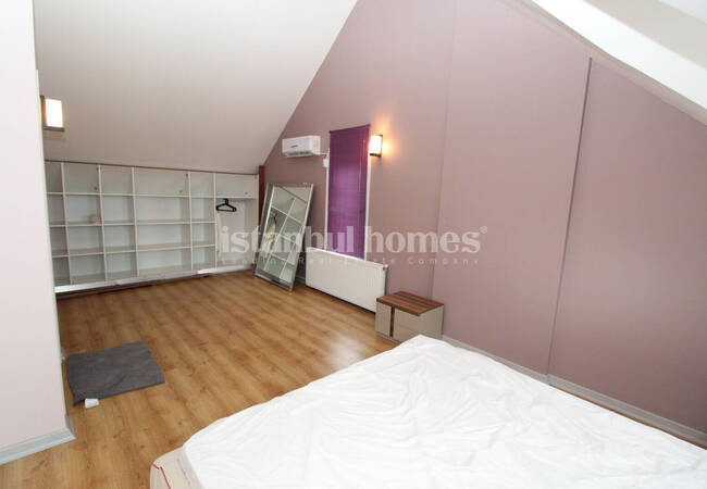 İstanbul Büyükçekmece'de Bahçeli ve 4 Yatak Odalı Tripleks Villa 29