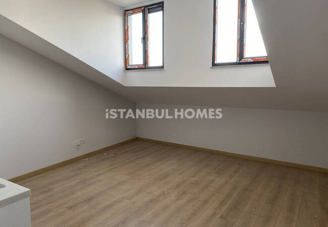 Penthouse with High Rental Income Potential in Istanbul Kadikoy 9